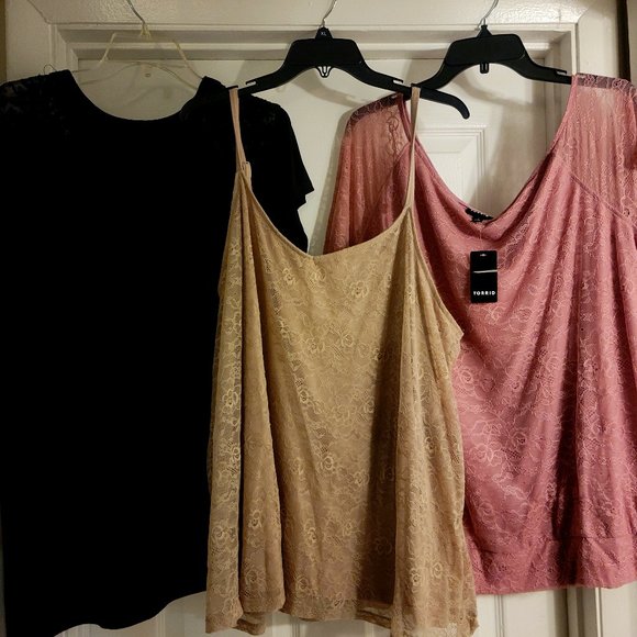 Torrid Size 3 Shirt Bundle - Picture 1 of 13